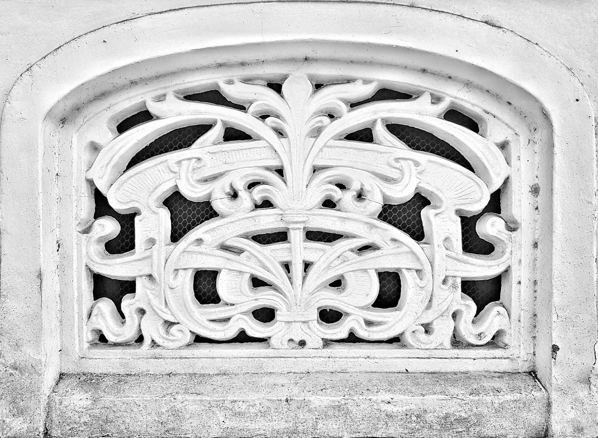 Close up of a bespoke plaster feature - Installed by Cornice Direct in Maidstone, Kent